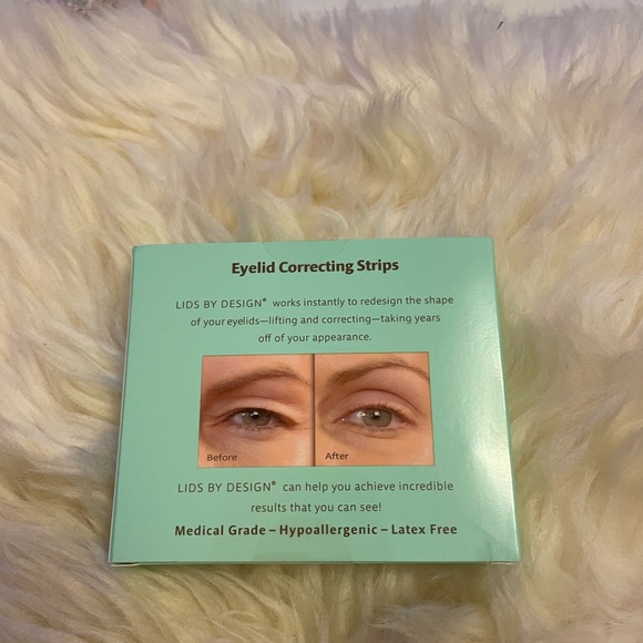 Eyelid lifting - Picture 2 of 2